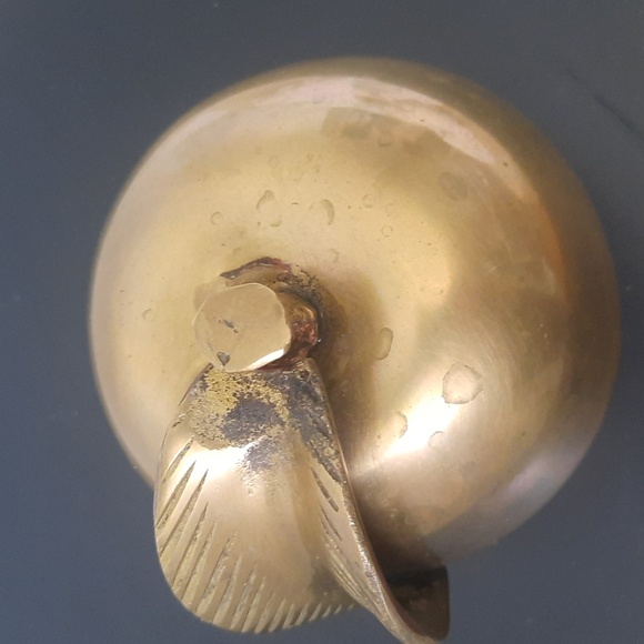 Vintage Brass Apple Paperweight - Picture 4 of 6